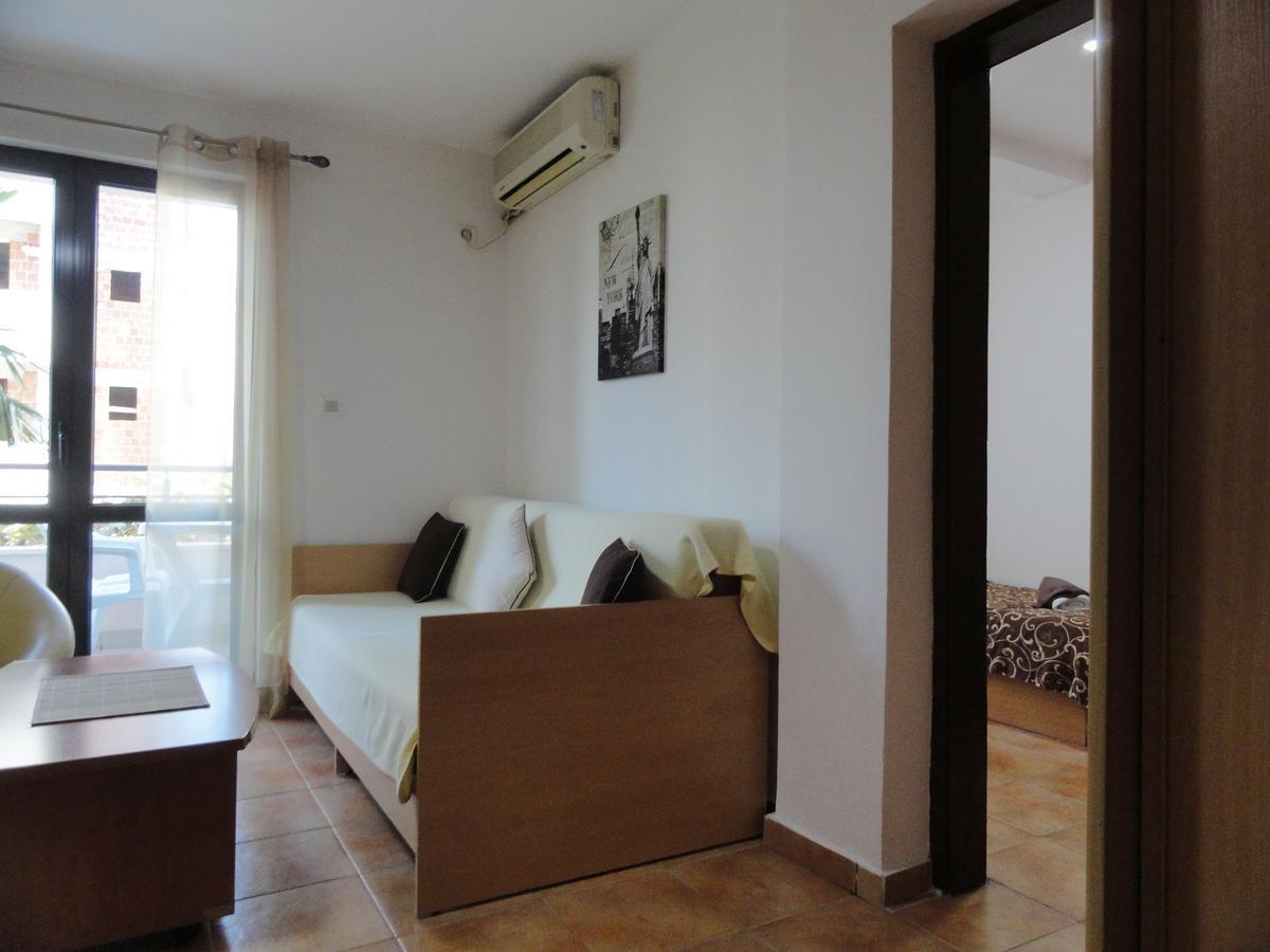 Apartments Mare Будва Экстерьер фото